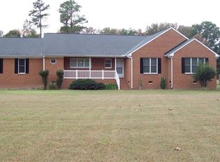 5623 W Quaker Rd, Disputanta, VA 23842