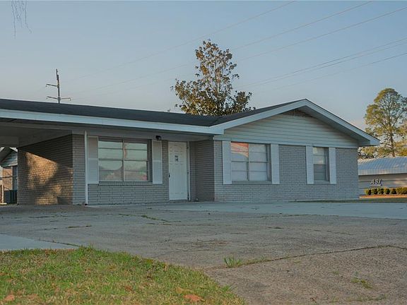 2nd image of 601 W McNeese St