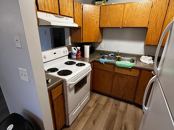 3rd image of 217 S Foss St W #D102