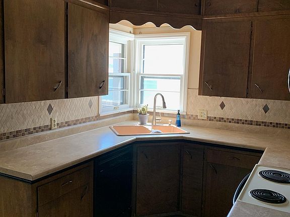 4th image of 522 Gaylord Ave