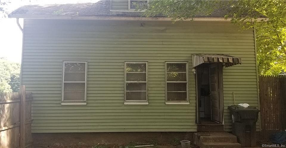 2nd image of 86 Chapman St
