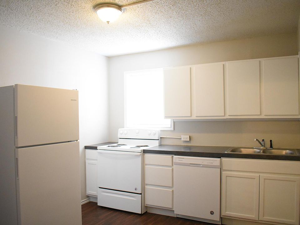 1st image of 1606 Elkhart Ave APT 46