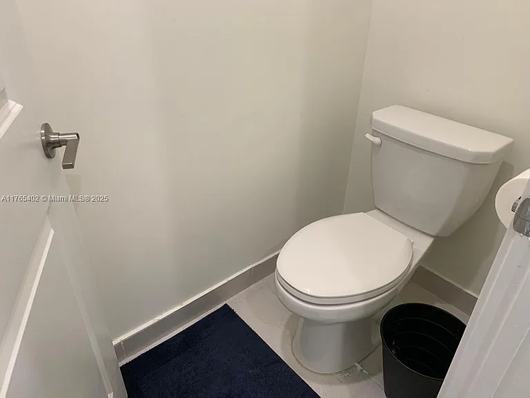 4645 NW 83rd Pkwy — Photo 15