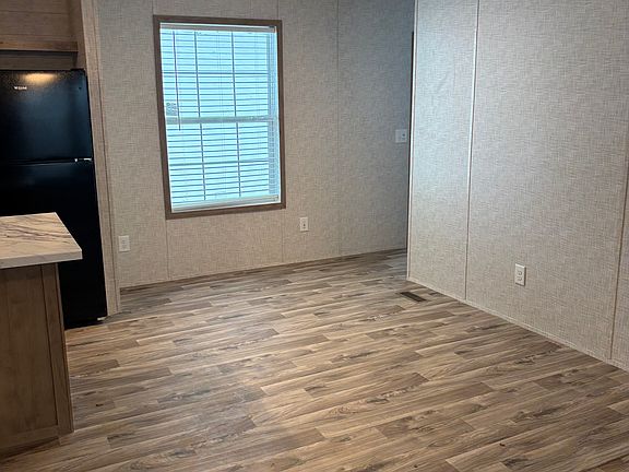 3rd image of 228 Canyon Vlg #228