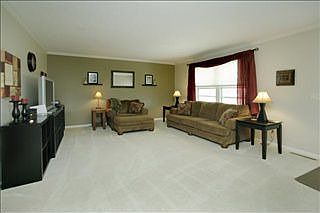 3rd image of 223 Brentwood Dr