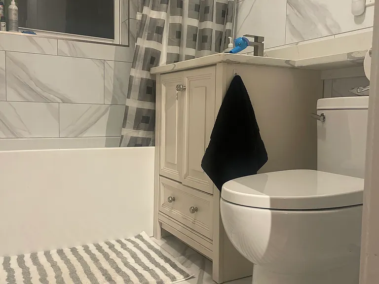 1326 Brummel St #1E — Photo 3