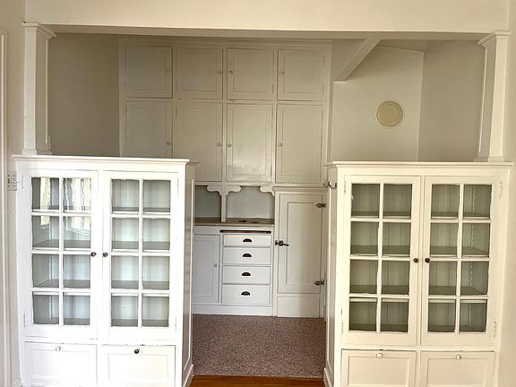 4th image of 2330 Larkin St #33