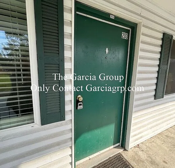 9205 E Burnside St #H203 — Photo 20