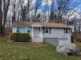 14 Cedar Rd, Holden, MA 01520