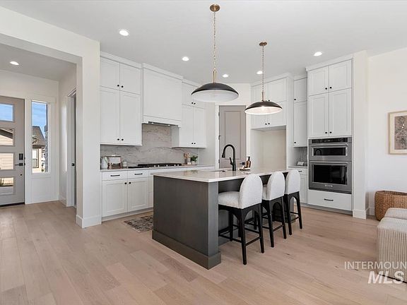 4th image of 11218 S Corballis Ln