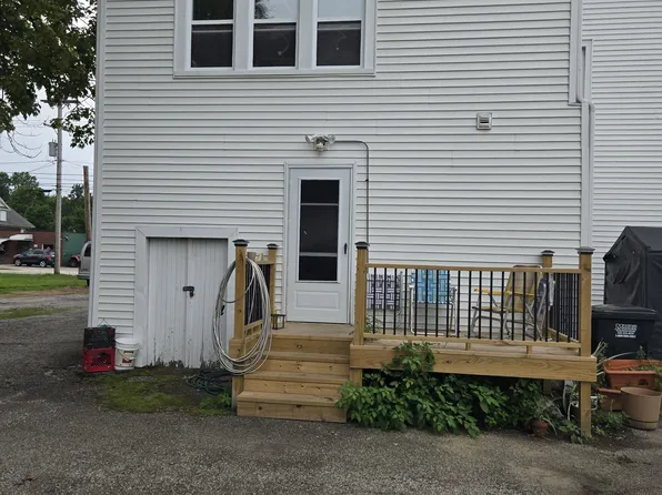 551 1/2 Liberty St, Painesville, OH 44077