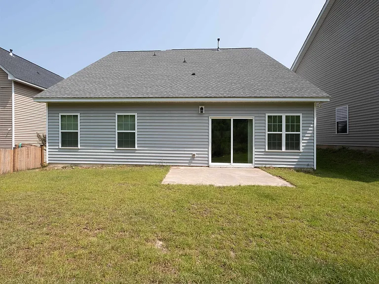 1403 Tamarind Ln — Photo 21