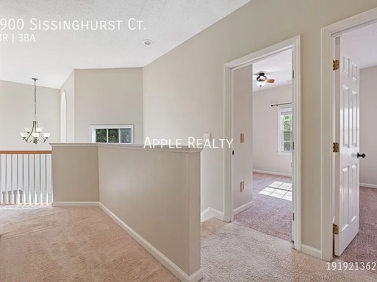 2900 Sissinghurst Ct — Photo 12