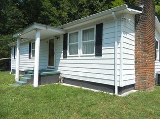 46 Falcon Ln, Delbarton, WV 25670