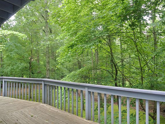 DECK OFF THE KITCHEN