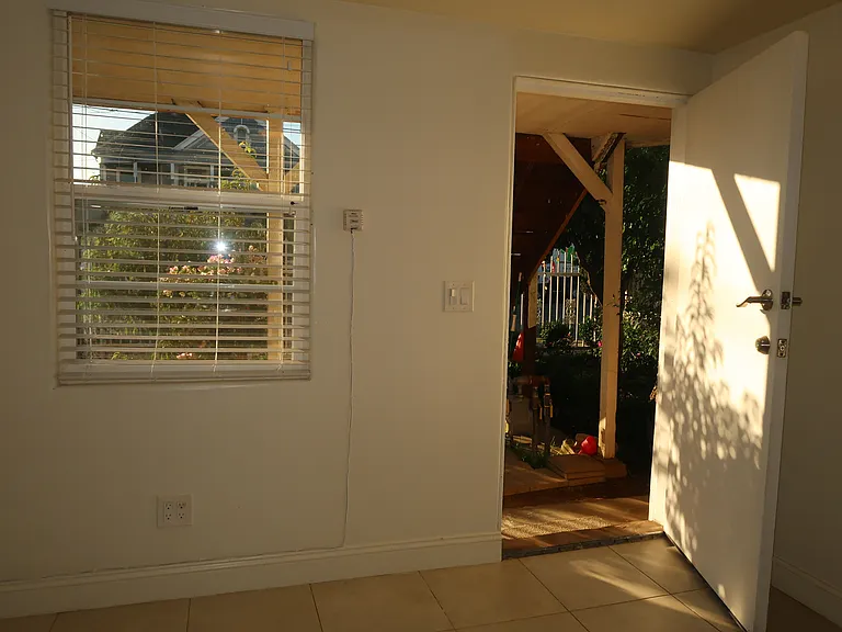 1050 44th Ave — Photo 8
