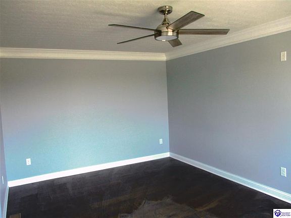 3rd image of 130 Diamond Ct