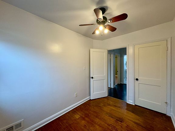 3rd image of 8327 Edgedale Rd