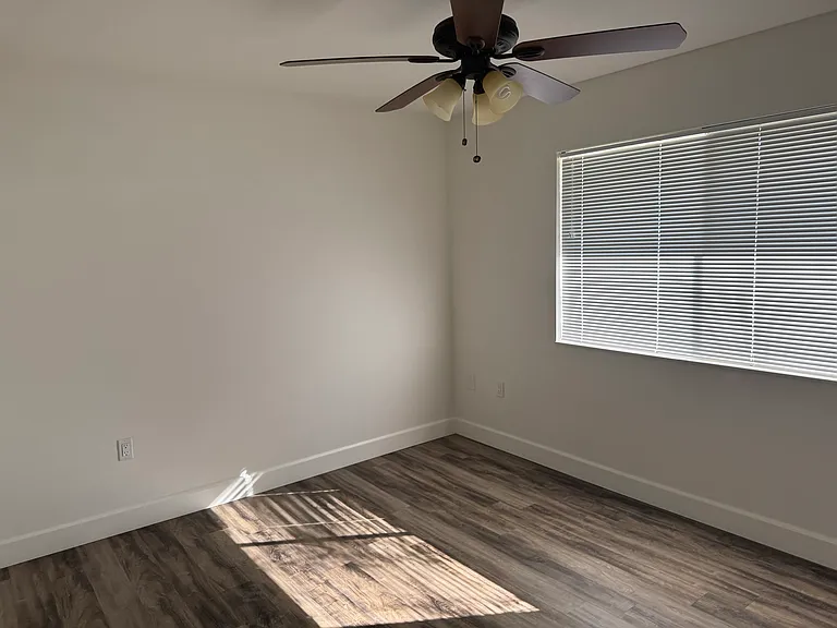 27741 Camden Way — Photo 5