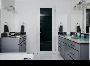 958 N West St, Anaheim, CA