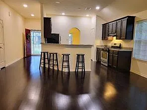 3 bed, 2.0 bath, 1624 sqft, $2,200 — Photo 4
