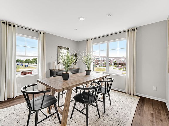 4th image of 8685 Orchid Ave