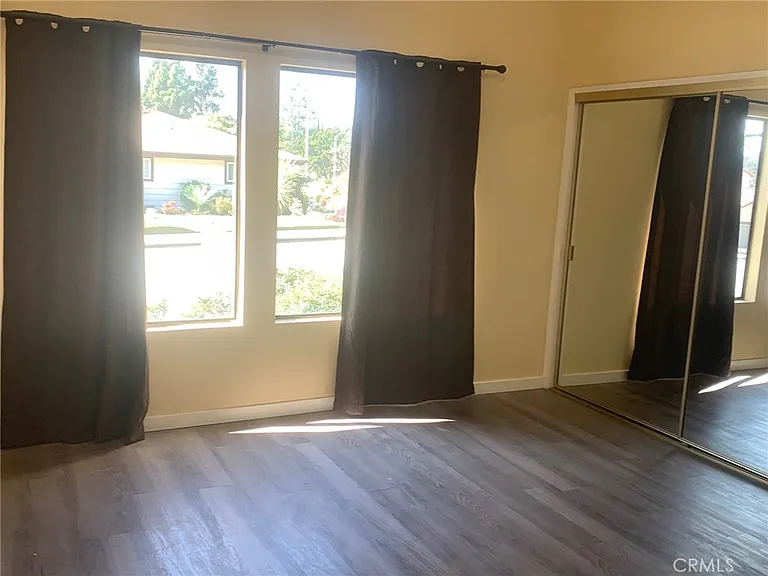 2114 Forbes Ave — Photo 25