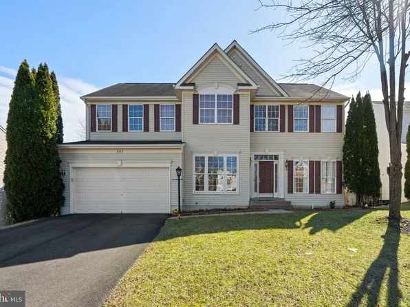 257 Hidden Creek Ln, Warrenton, VA 20186
