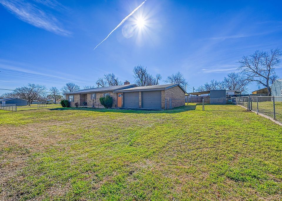 110 Mesquite, Tow, TX 78672 Zillow