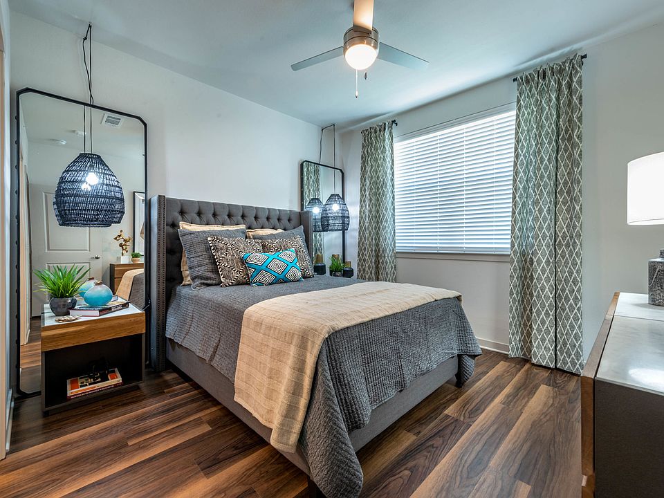 Latitude Magnolia apartments community photo