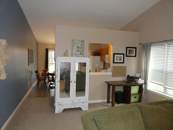 3rd image of 2058 Creekside Dr