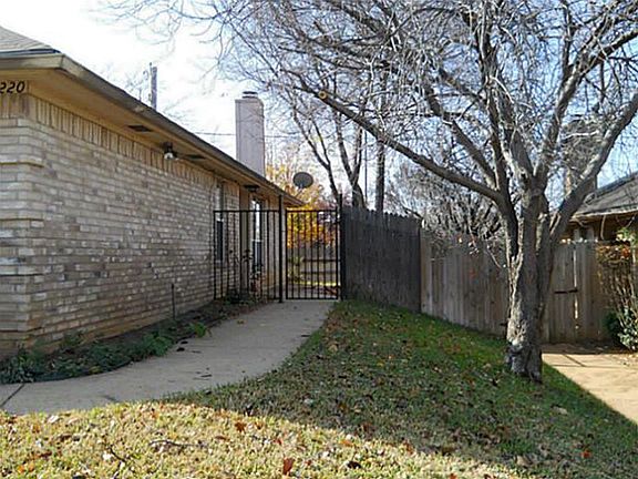 2nd image of 5220 Kelly Hill Dr