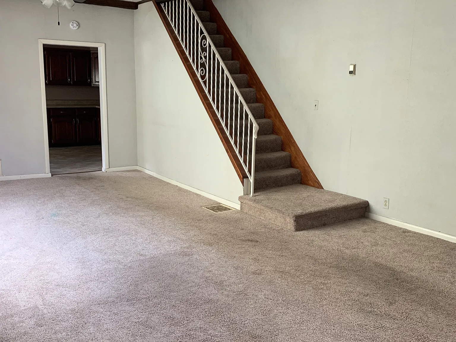 123-125 East Bennett Street - 125 — Photo 4