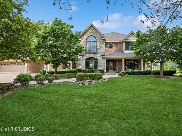 540 Harvard Ave, Barrington, IL 60010