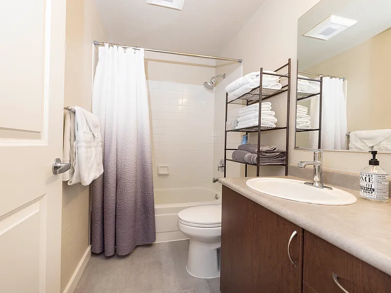 224 9th St #G303 — Photo 13