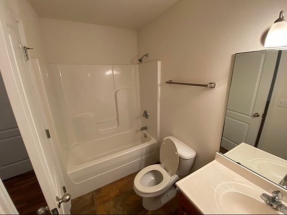 5th image of 3 Village Dr APT 204
