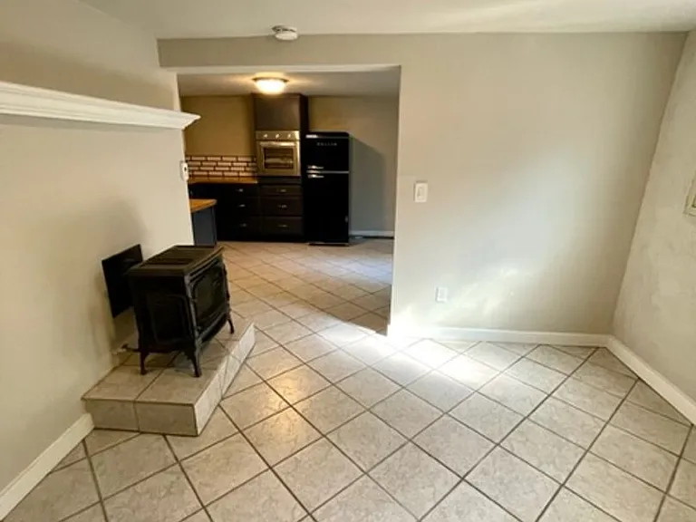 Georgia Ave, 717 NW - 00717-GEOR-00 — Photo 9