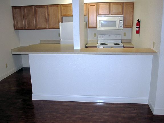 3rd image of 1009 S 1st St #14237391