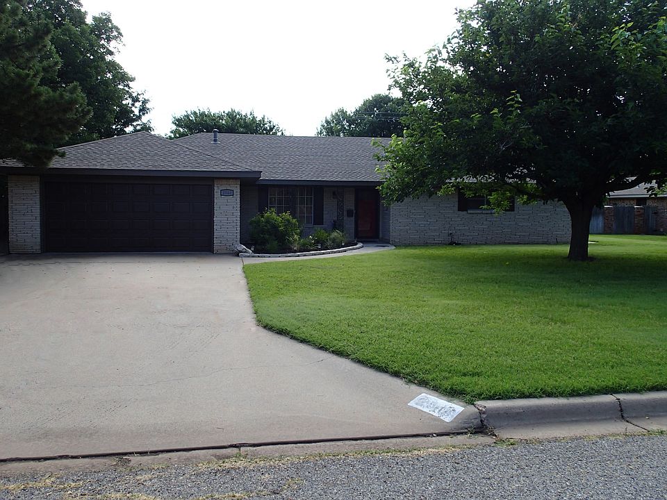 1st image of 2544 N Aspen