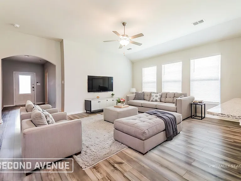 2020 Jeanine Dr — Photo 2