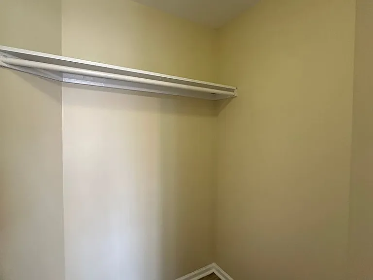 204 Grandford Pl — Photo 23
