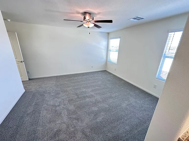 7731 Moore Creek Ln — Photo 13