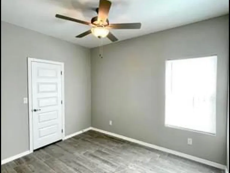 5204 S Dahlia St #2 — Photo 10