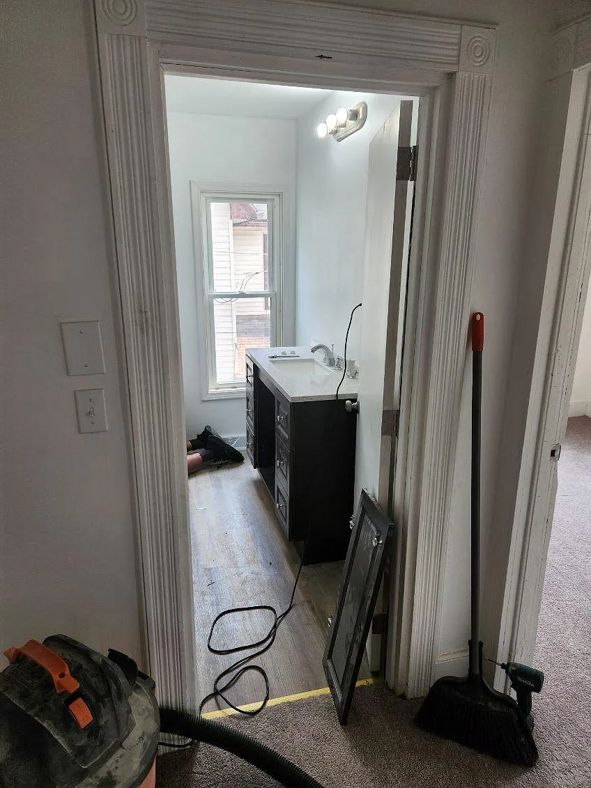 4 bed, 1644 sqft, $1,400 — Photo 2