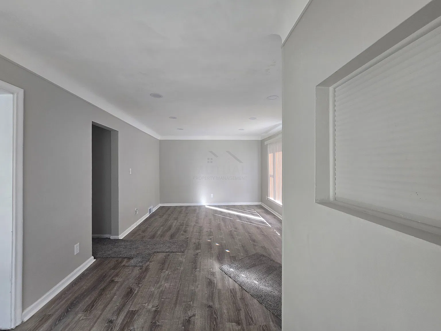 3 bed, 1.0 bath, 1038 sqft, $1,499 — Photo 4