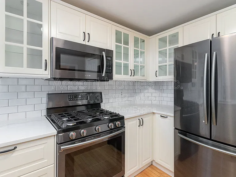 7579 Cross Gate Ln — Photo 11