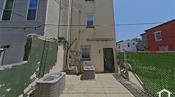 2036 N Gratz St #1 — Photo 7