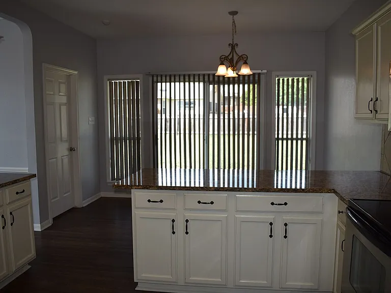 509 Lakota Ln — Photo 13