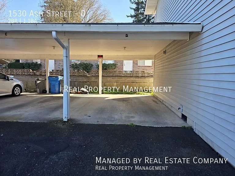 1530 Ash St #D — Photo 3