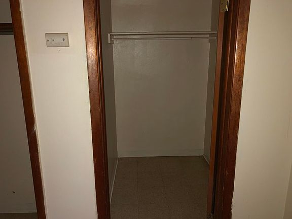 4th image of 1015 Butternut St APT 1